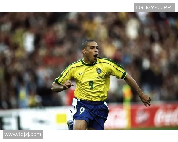 全球足球巨星排名盘点各大球员实力差距与荣誉解析 全球足球巨星排名盘点各大球员实力差距与荣誉解析