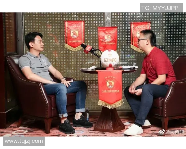 足球球星婚讯独家曝光 新浪网全程直播精彩瞬间